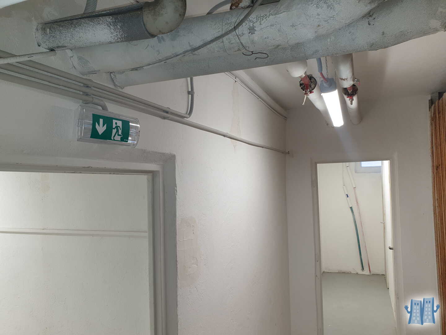 núdzové svietidlo v pivniciach