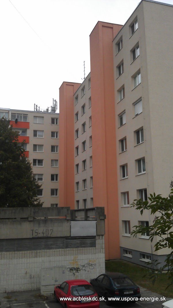 Bytový dom na Hronskej ulici č. 26-30, Bratislava