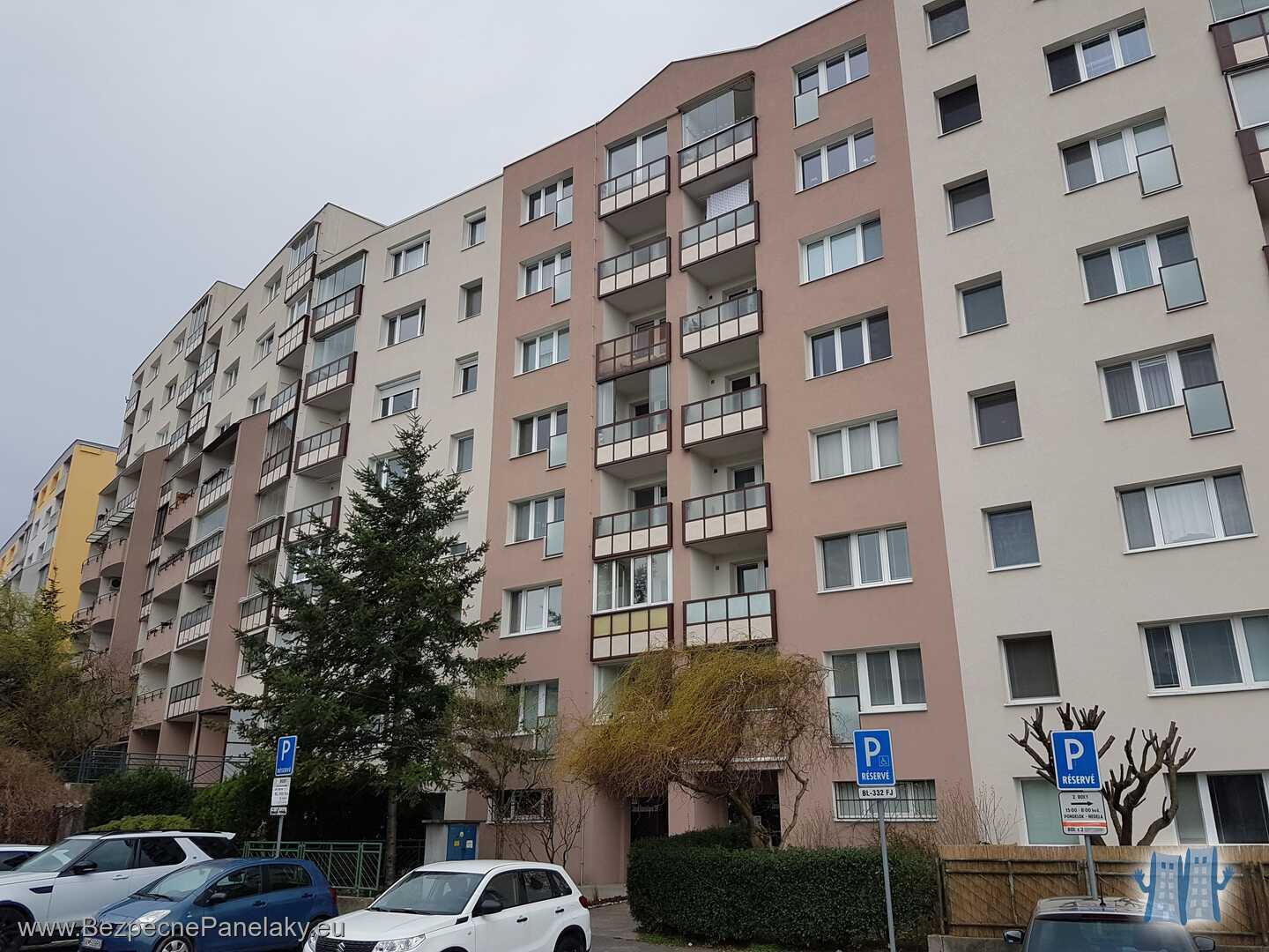 Bytový dom na ulici Jána Stanislava 29-37 v Bratislave