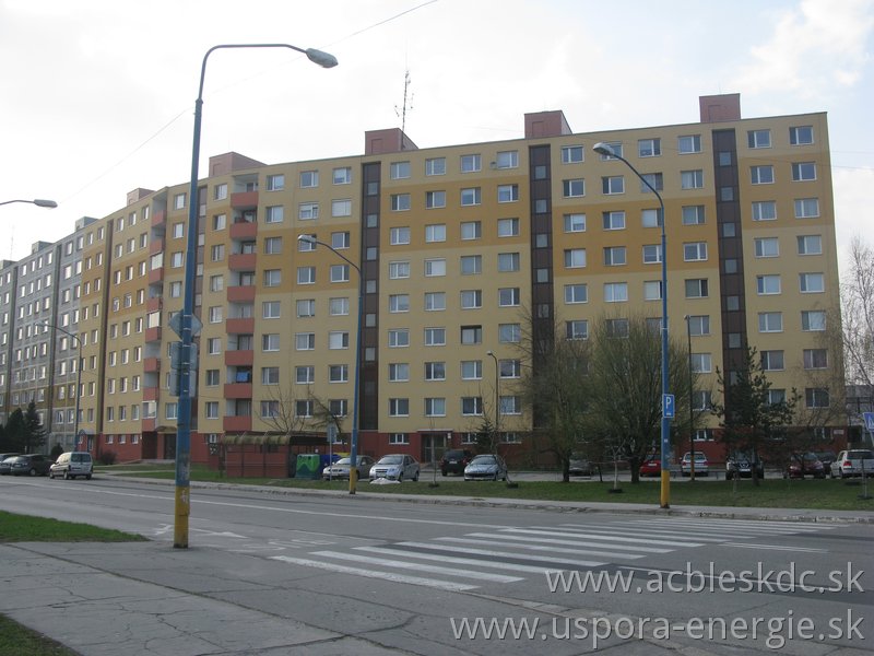 Bytový dom Šintavská 6-10, Bratislava - senzorové osvetlenie Steinel